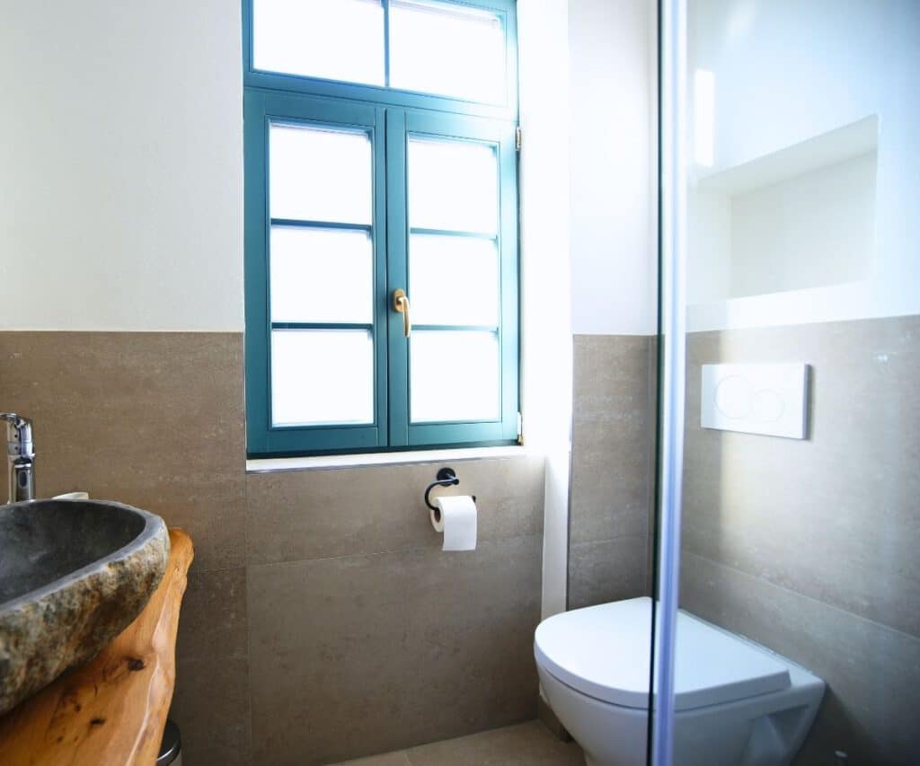 Königsgleis Apartment 6 Bad Wildbad Dusche